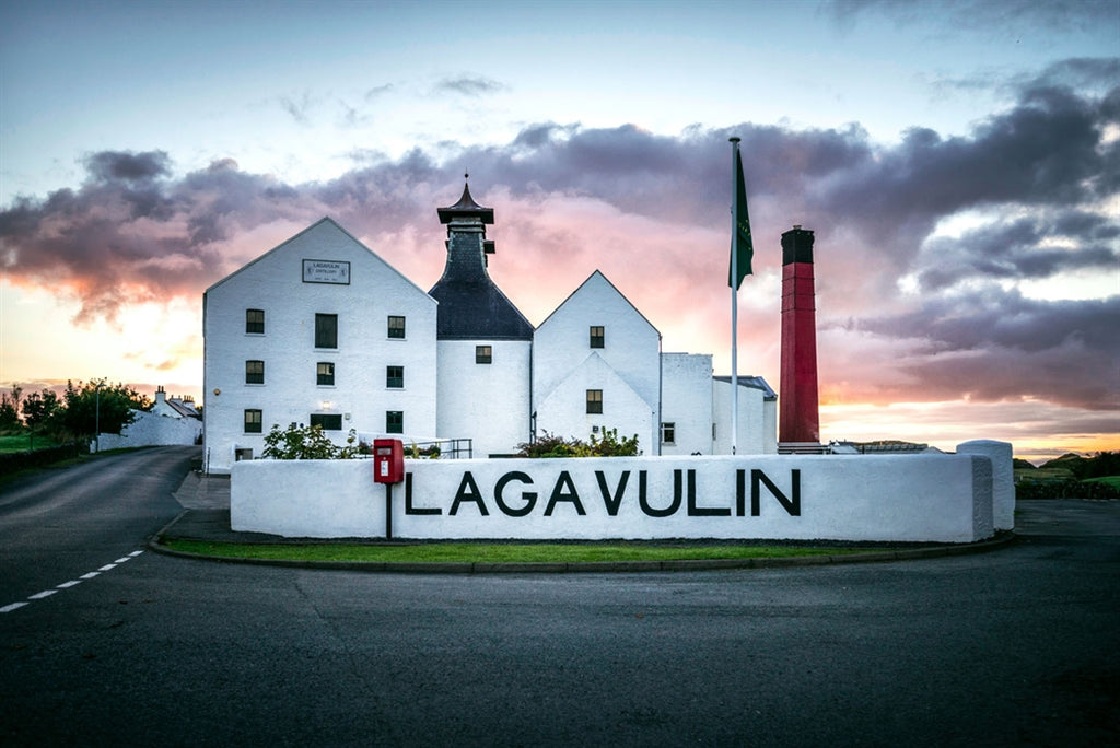 Lagavulin Islay Single Malt Scotch Whisky 8yo, 700ml